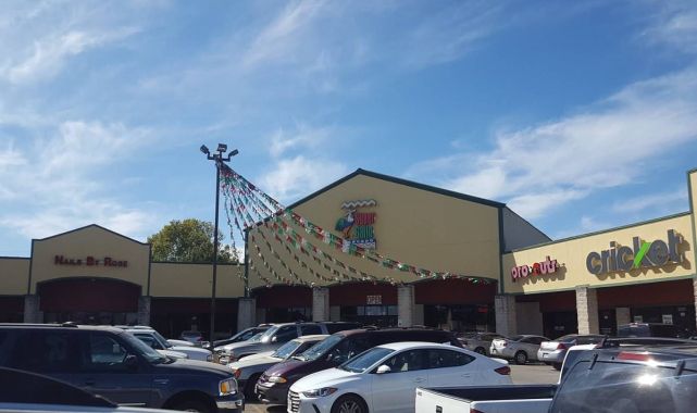 Active shooter sparks police standoff inside Texas supermarket