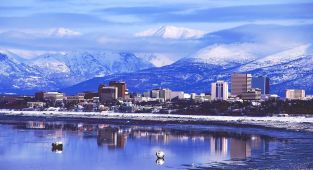 Alaska-based grocery chain to shut its oldest store