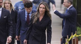 America's most glamorous murder defendant greeted by legions of fans