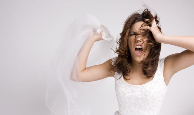 'Controlling lunatic' bride bans her guests from wearing SIX colours