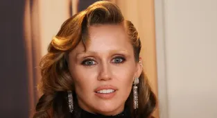 'Obsessive' Miley Cyrus fan's chilling warning during arrest revealed