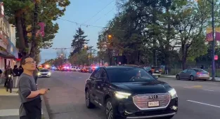 'Several people' killed in Vancouver after driver drives into crowd