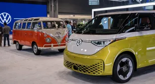 At US's biggest car show, CEOs stay silent on key detail for new cars