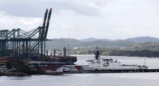 Audit finds Hong Kong company breached Panama Canal ports contract