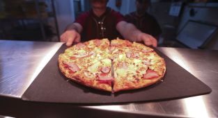 Beloved Italian restaurant chain abruptly shuts 30% of its locations