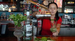 Beloved restaurant chain famed for cocktails has just 85 spots left