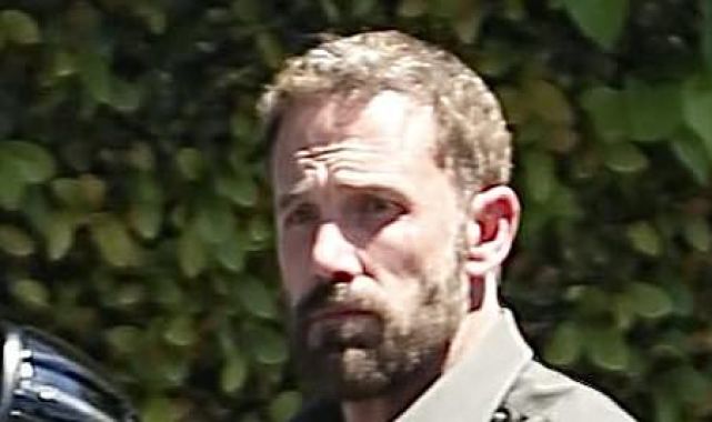Ben Affleck continues to rock 'midlife crisis' makeover in LA