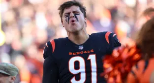 Bengals' Trey Hendrickson slams team exec amid contract dispute