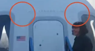 Conspiracy theorists claim the door on the Blue Origin ship was FAKE