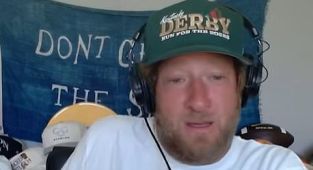 Dave Portnoy rips 'insane' Stephen A. Smith for Shedeur Sanders take