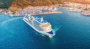 Democrat city's attorney allowed from a CRUISE SHIP