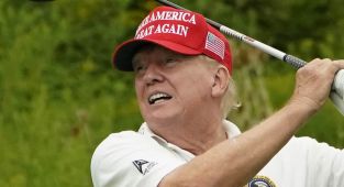 Donald Trump buries his head in the sand pit as he WINS golf game