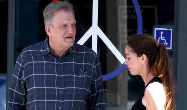 Drew Carey grabs lunch with OnlyFans star five years after ex's murder - English - www.abdpost.com Amerika'dan Haberler