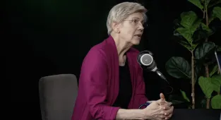 Elizabeth Warren squirms defending Joe Biden's mental state