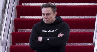 Elon Musk's obscene offer to baby mama Ashley St Clair for her silence