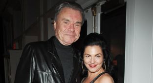 Ex airline CEO accused of seizing corpse of his socialite girlfriend