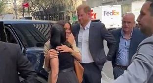 Excruciating moment Meghan Markle appears to ignore Prince Harry