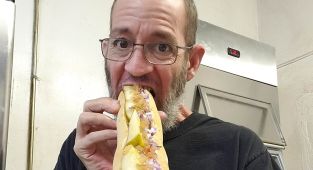 Famous chef with 'terminal' cancer blows doctors away with survival