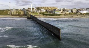 Gorgeous California border city is hit by stomach-churning new problem