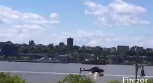 Helicopter crashes into New York's Hudson River with child inside