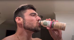 I lived off protein shakes for a week... shocking effects it had on me