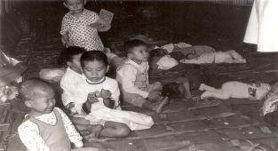 In 1975, thousands of babies were daringly airlifted from the Vietnam war