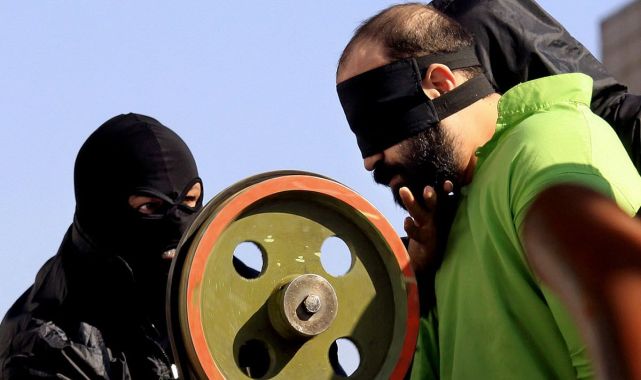 Iran prepares mass finger amputation of 'thieves' in sharia punishment