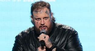 Jelly Roll braced for life-changing decision over drug and crime past