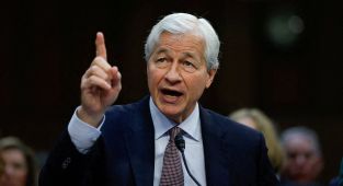 JPMorgan boss Jamie Dimon issues chilling warning as tariffs go live