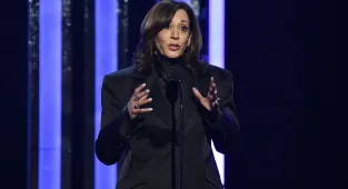 Kamala Harris left reeling after epic snub from Democrats