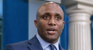 Kansas City mayor deletes tweet about suspected MS-13 gangster