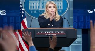 Karoline Leavitt warns 5M student loan defaulters Biden giveaway ends