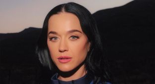 Katy Perry and Lauren Sanchez debut 'sexy' space suits