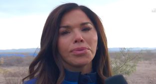 Lauren Sanchez reveals gift from Kardashians after Blue Origin trip