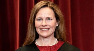 MAGA tears into Justice Amy Coney Barrett for siding against Trump