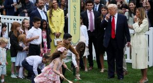 Melania Trump makes rare appearance at White House Easter Egg Roll