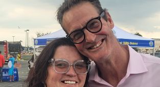 Messages married lawmaker sent porn stars not realizing they're public