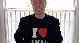 Musk's Canadian citizenship sparks speculation over role after DOGE
