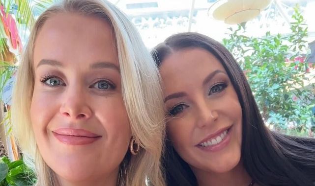 My lunch date with the world's most famous porn star: JANA HOCKING