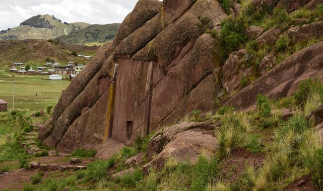 Mysterious 'Gate of the Gods'  found in Peru could reveal lost society