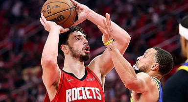 NBA play-offlarında Türk rüzgarı: Alperen Şengün sahneye çıktı, Rockets seriyi eşitledi