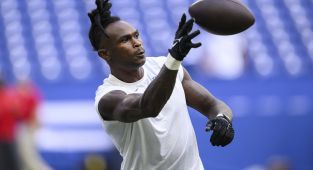 NFL star and future Hall of Famer Julio Jones announces retirement