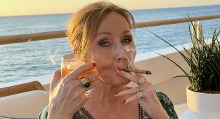 Nicola Coughlan hits out at JK Rowling after gender ruling celebration