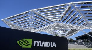 Nvidia commits to $500bn AI server production in the US