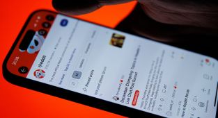 Reddit goes DOWN: Social media site goes dark around the world