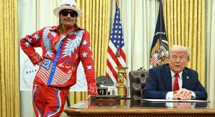 Reporter's hilarious Biden joke leaves Trump and Kid Rock in stitches