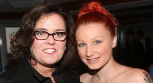 Rosie O'Donnell's strange response to daughter Chelsea's name change