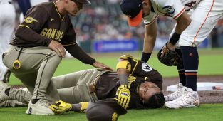 Terrifying moment MLB star lays motionless on field after collision