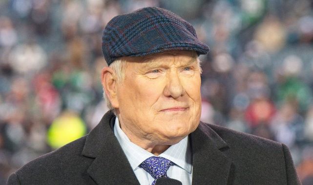 Terry Bradshaw breaks silence on claims he saved plane passengers