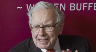 The chart that shows how clever Warren Buffett is
